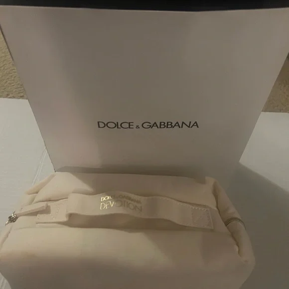 Dolce & Gabbana Cream Cloth Devotion Cosmetic Bag - Picture 7 of 8